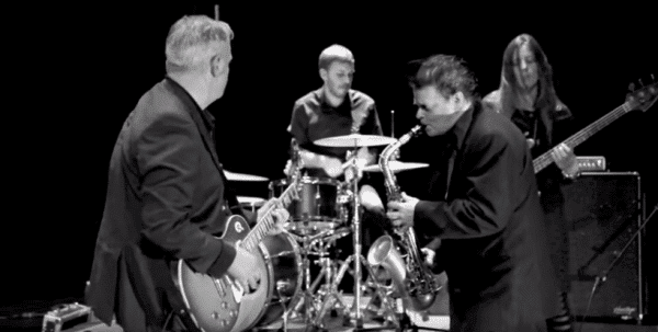 Républik passe le Rhin avec James Chance