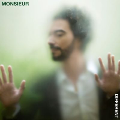 Monsieur « Different »