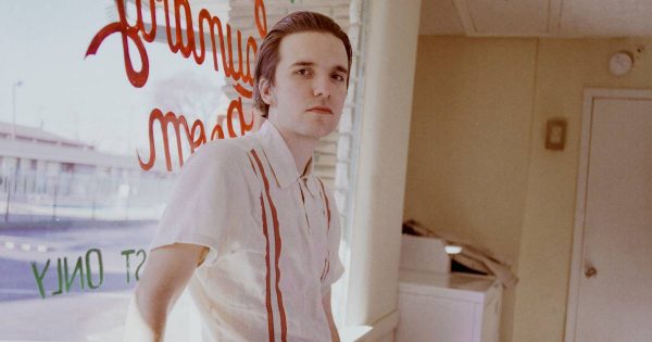 Le titre du jour : Worst in me de Theo Lawrence