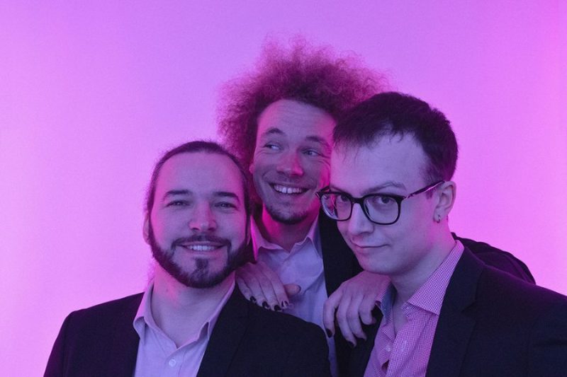 Le titre du jour : Echoes de FL Crew